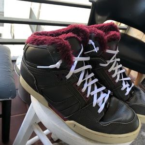 Osiris skate shoes with faux fur 10